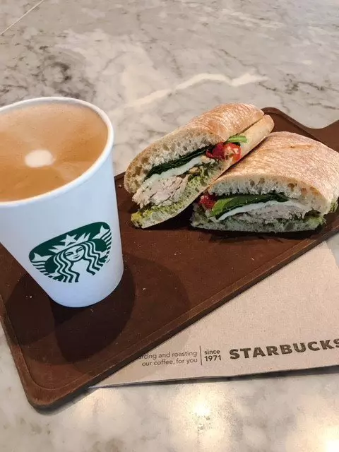 Starbucks Király – imagen 4